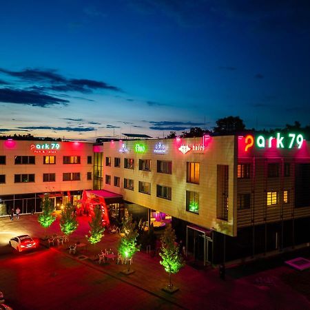 Grape Town Hotel - Park79 Zielona Góra Exterior foto